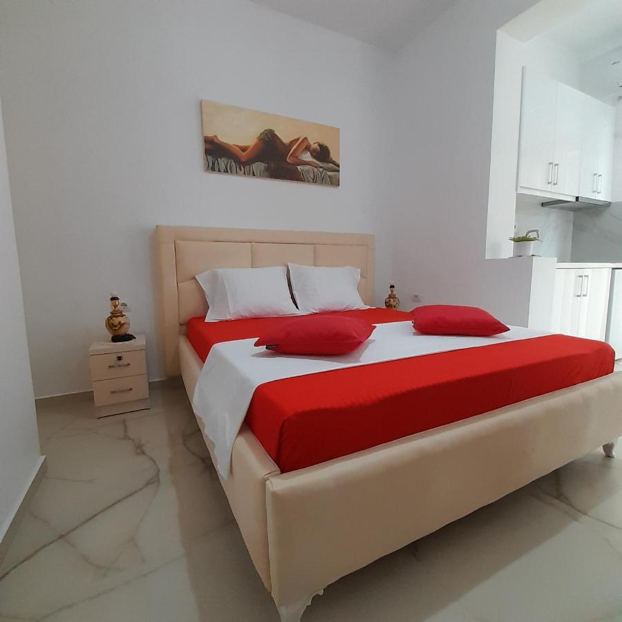 Denni'S Home Saranda Extérieur photo