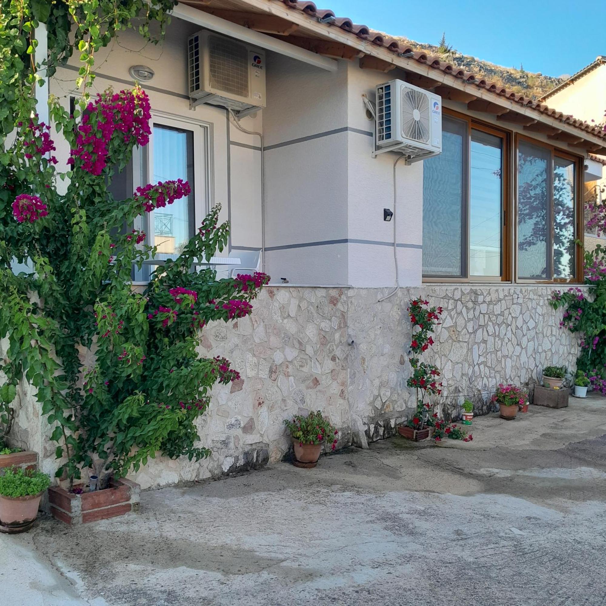 Denni'S Home Saranda Extérieur photo